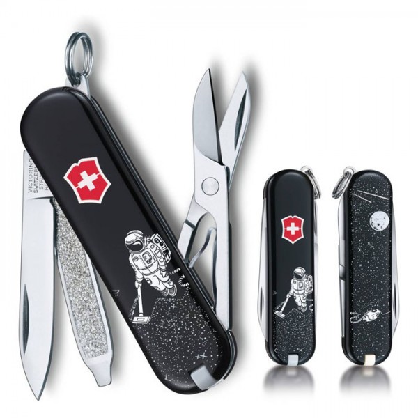 Складаний ніж Victorinox Classic Space Cleaner 06223.L1408