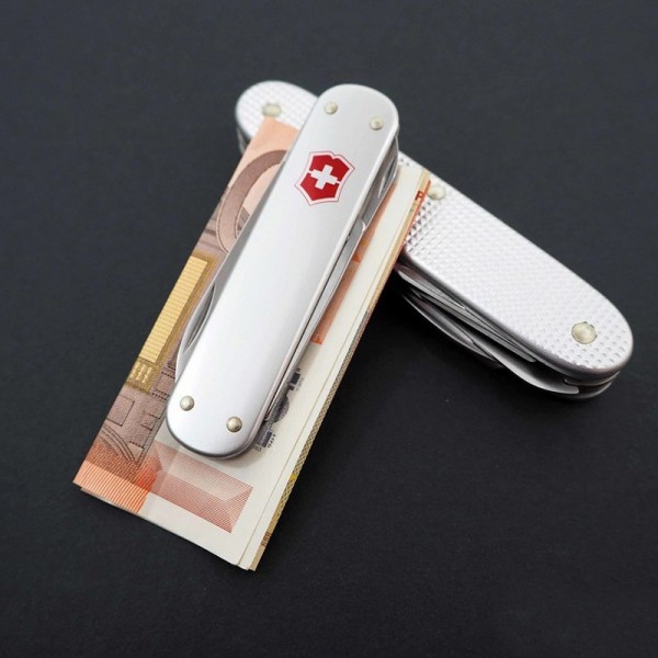 Складаний ніж Victorinox MONEY CLIP 0.6540.16