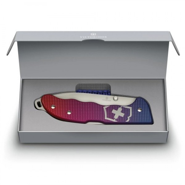 Ніж Victorinox Evoke Alox 0.9415.D221