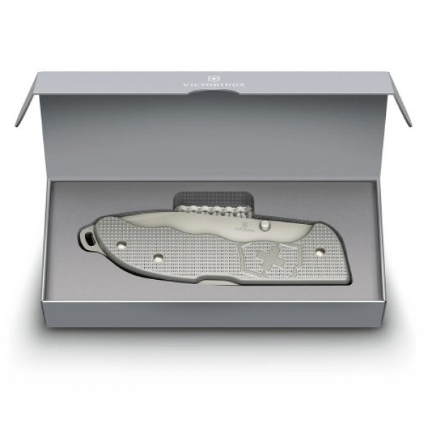 Ніж Victorinox Evoke Alox 0.9415.D26