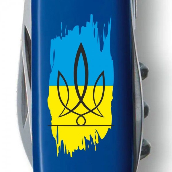 Складаний ніж Victorinox SPARTAN UKRAINE Тризуб фігурний на фоні прапора 1.3603.2_T1026u