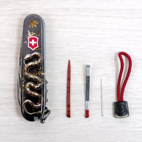 Ексклюзивний складаний ніж 91мм Victorinox SPARTAN ZODIAC 3D 2 шари 13 функцій, розкішна змія (1.3603.3_Z4210hk)