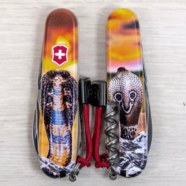 Складаний ніж 91 см Victorinox Spartan Zodiac13 функцій Королівська кобра (1.3603_Z4230pk)