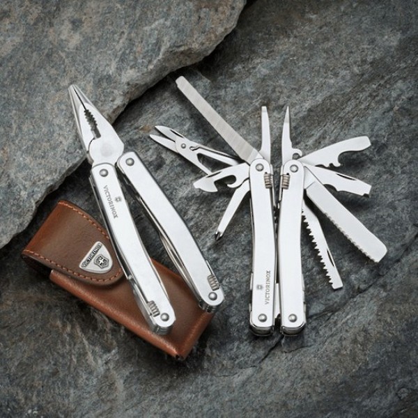 Мультитул Victorinox Swisstool Spirit 3.0227.L у шкіряному чохлі