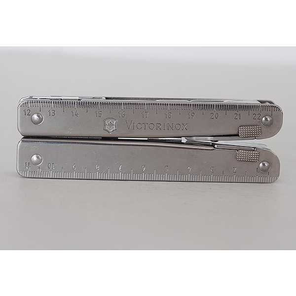 Мультитул Victorinox Swisstool 3.0323.L