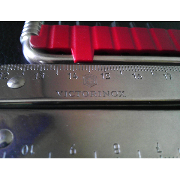 Мультитул Victorinox Swisstool 3.0338.L