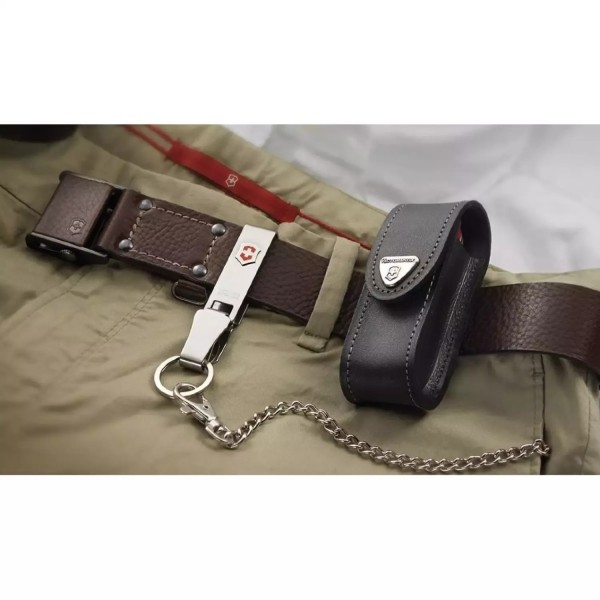 Чохол на пояс шкіряний на липучці для складаних ножів 84, 85, 91 і 93 мм, натуральна шкіра Victorinox 2-5 шарів чорний, подарункова коробка (4.0520.30)