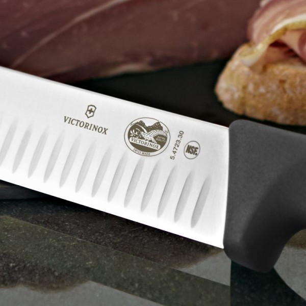 Кухонний ніж Victorinox Fibrox Slicing 5.4723.30